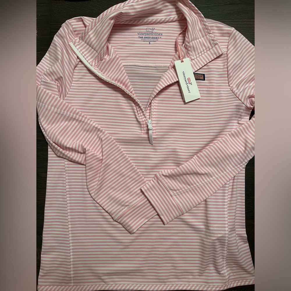 NWT Vineyard Vines top S - Picture 4 of 10